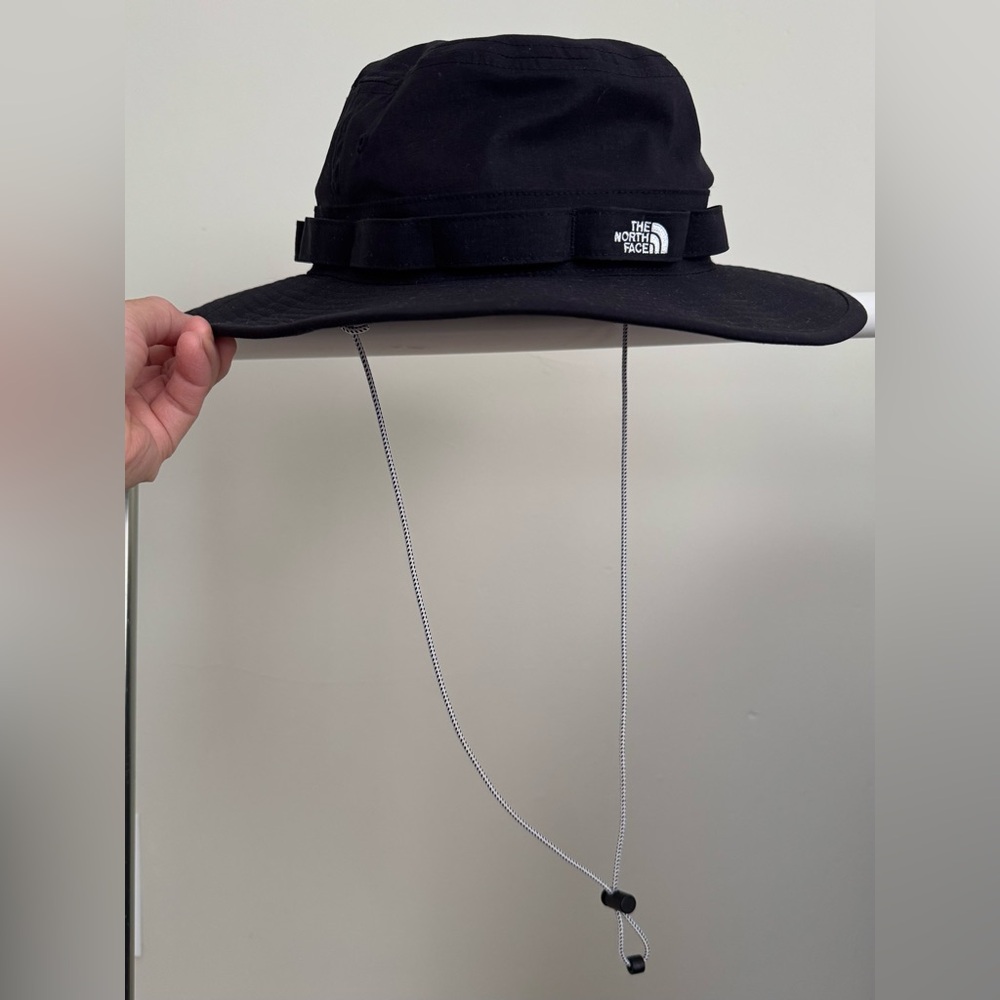 The North Face - Classic V Brimmed - Black - Size L/XL